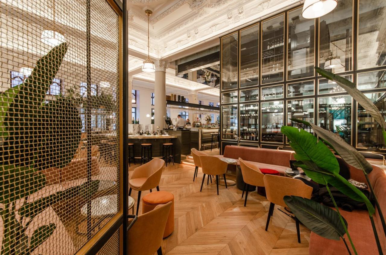 Hotel Birks Montréal Exteriör bild The interior of the restaurant