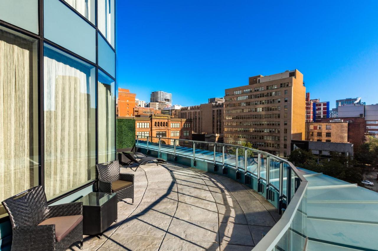 Hotel Birks Montréal Exteriör bild The rooftop terrace